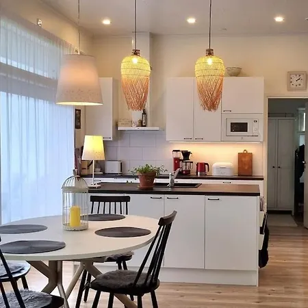 Beautiful New Scandinavian Apartment *